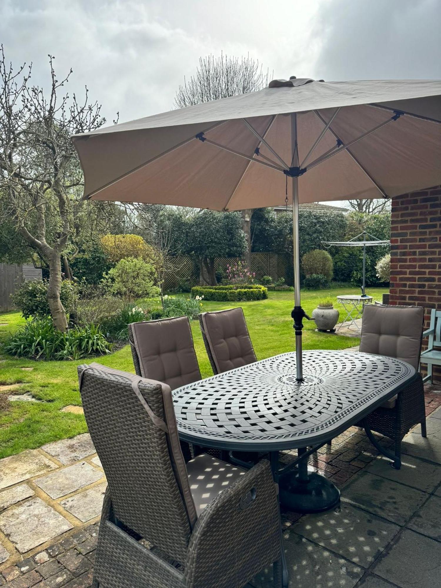 'Bramley Fall Cottage' ' On Site Ev Point - Attached Cottage,3 Separate Bedrooms -1 On Ground Level, Sleeps 6, 2 Bathrooms, Sandy Wittering Beach 8Min Drive, Rural Location, Child Friendly, Small Breed Dog Friendly, Private Parking ชิชิสเตอร์ ภายนอก รูปภาพ
