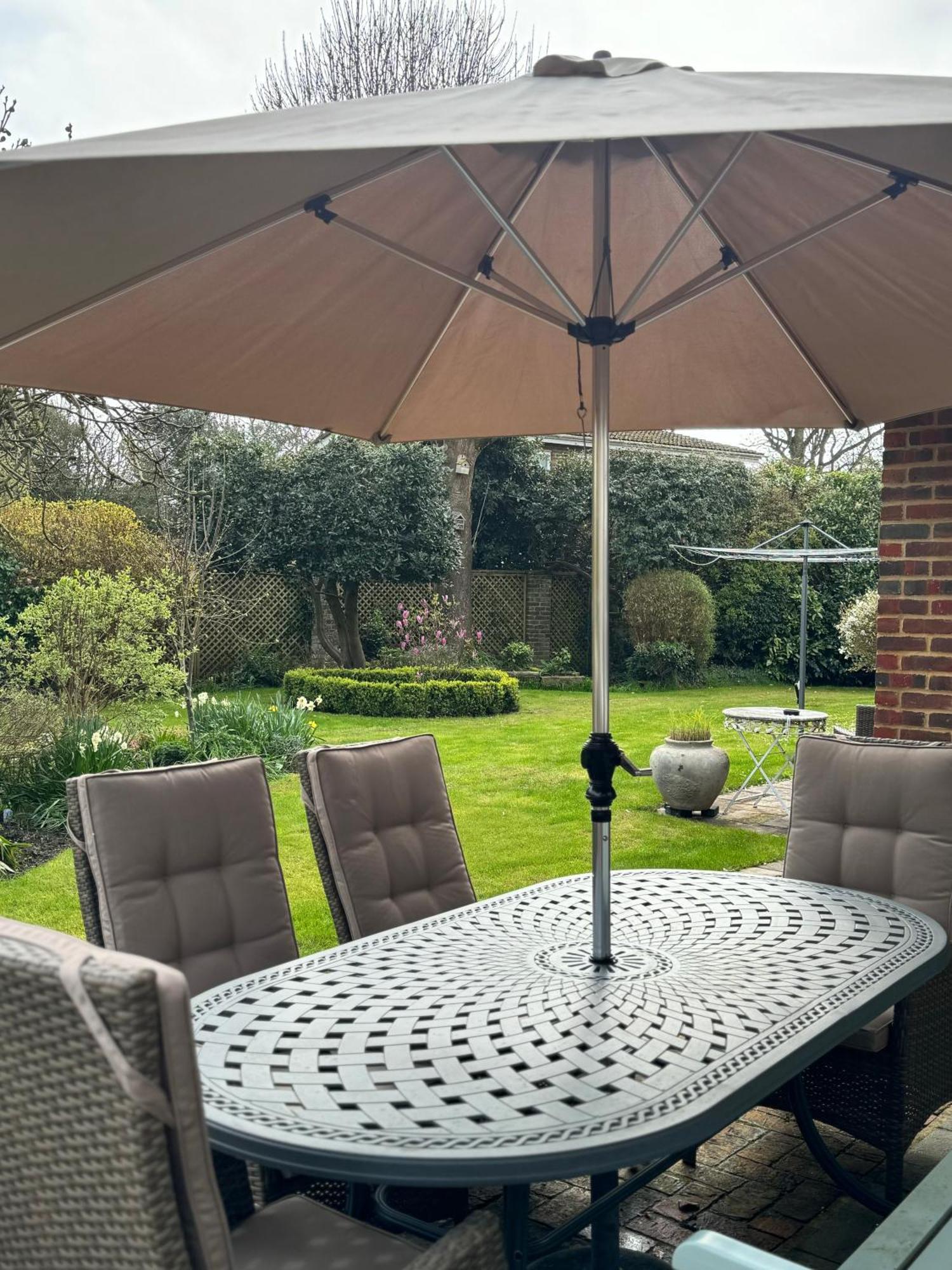'Bramley Fall Cottage' ' On Site Ev Point - Attached Cottage,3 Separate Bedrooms -1 On Ground Level, Sleeps 6, 2 Bathrooms, Sandy Wittering Beach 8Min Drive, Rural Location, Child Friendly, Small Breed Dog Friendly, Private Parking ชิชิสเตอร์ ภายนอก รูปภาพ